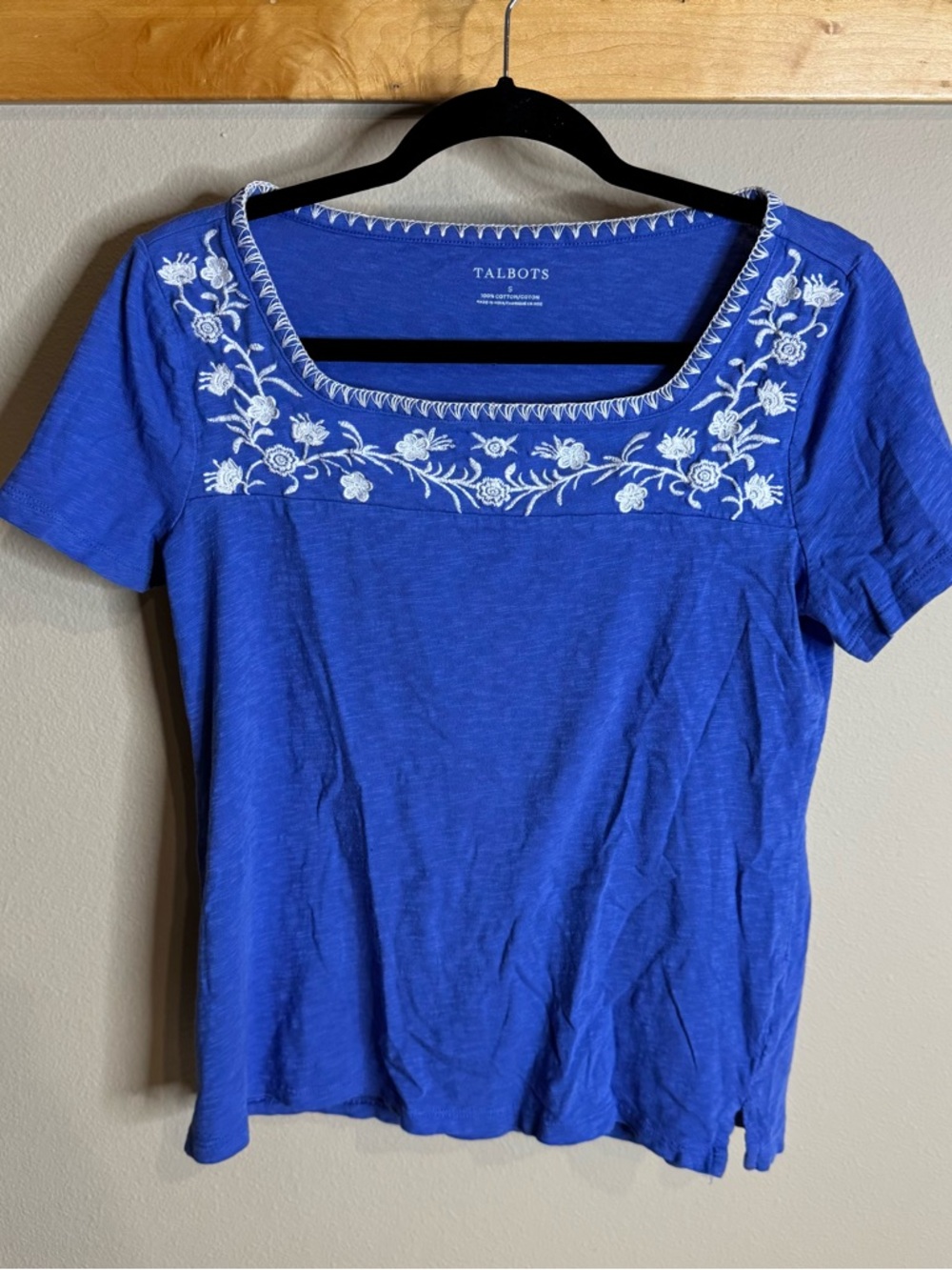 Talbots Blue Short-Sleeve Tee with White Floral Embroidery